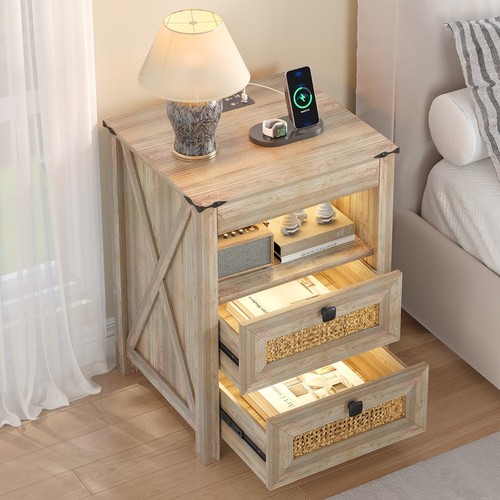 Night stand with gun - night,